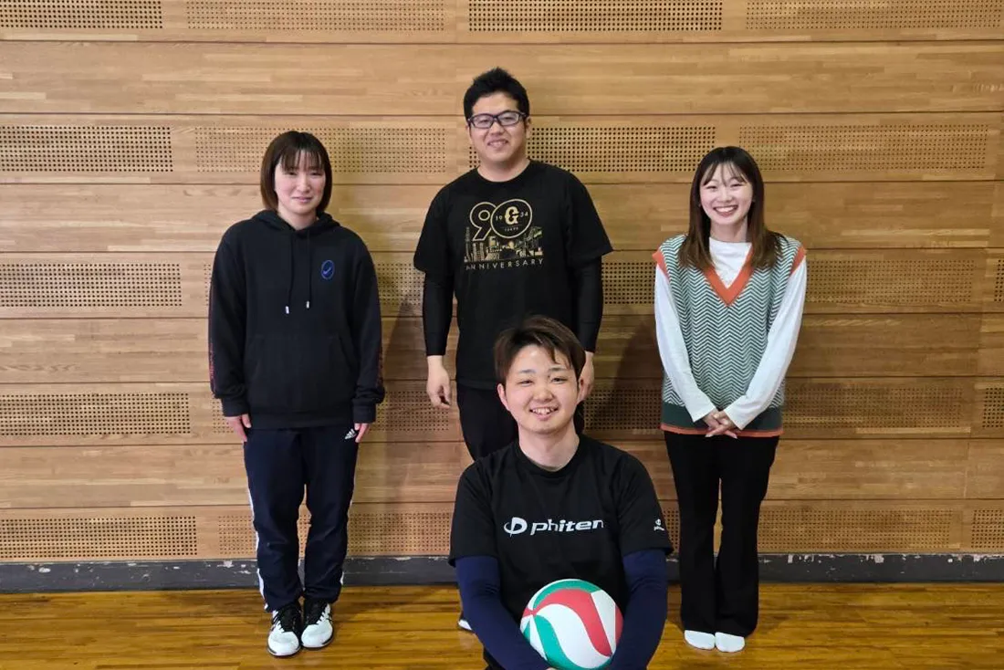 スポーツクラブのスタッフたち